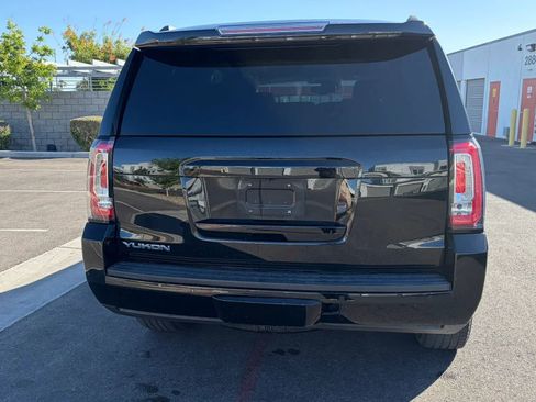 Used 2016 GMC Yukon SLT RWD image 4