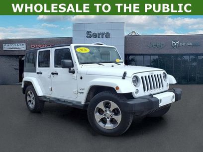 Used 2016 Jeep Wrangler Unlimited Sahara w/ Dual Top Group