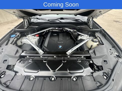 Used 2021 BMW X5 xDrive40i w/ M Sport Package image 14