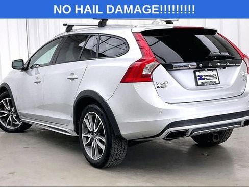 Used 2018 Volvo V60 T5 Cross Country w/ Convenience Package AWD/4WD image 11