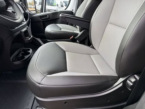 New 2026 RAM ProMaster 2500 w/ Convenience Group image 16