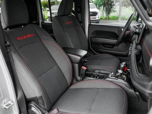 Used 2024 Jeep Gladiator Rubicon w/ Convenience Group image 40