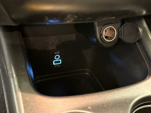 Used 2018 Dodge Journey SE w/ Popular Equipment Group image 25