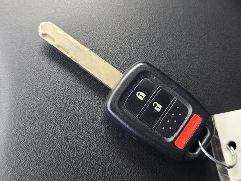 Used 2019 Honda HR-V LX image 39