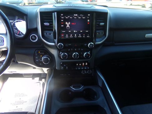 Used 2019 RAM 1500 Big Horn AWD/4WD image 32