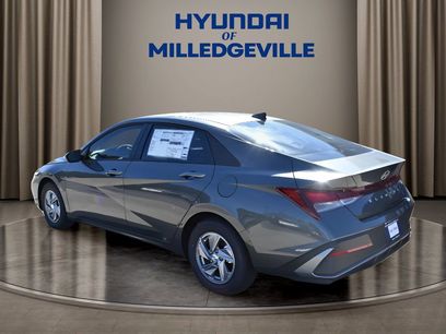 New 2026 Hyundai Elantra SE