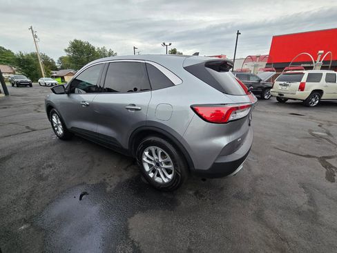 Used 2022 Ford Escape SE w/ Convenience Package image 4