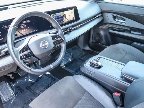 Used 2023 Nissan Ariya FWD image 17