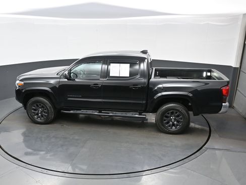 Used 2023 Toyota Tacoma SR5 w/ Black Out Package (TMS) AWD/4WD image 37