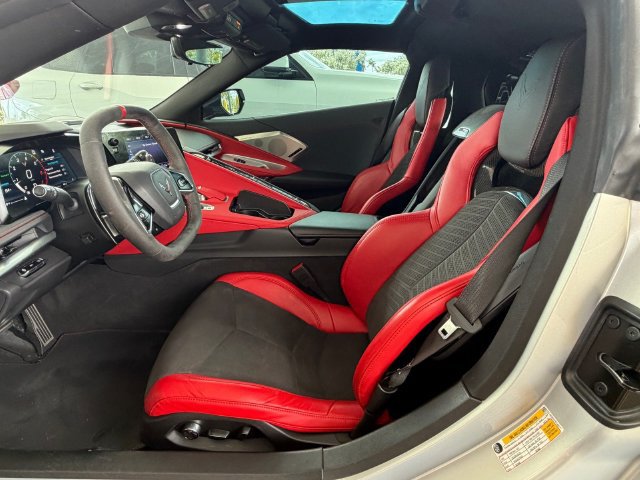 Used 2023 Chevrolet Corvette Stingray Preferred Cpe w/ Z51 Performance Package RWD image 2