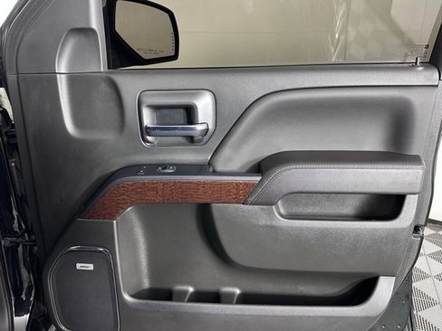 Used 2017 GMC Sierra 1500 SLT w/ SLT Preferred Package image 31