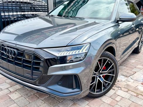 Used 2022 Audi Q8 Prestige w/ Prestige Package AWD/4WD image 18