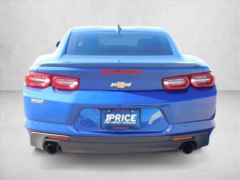 Used 2020 Chevrolet Camaro LT w/ Technology Package image 7