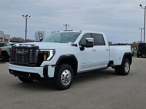 New 2026 GMC Sierra 3500 Denali Ultimate AWD/4WD image 10
