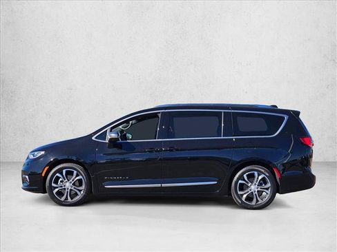 New 2026 Chrysler Pacifica Pinnacle FWD image 5