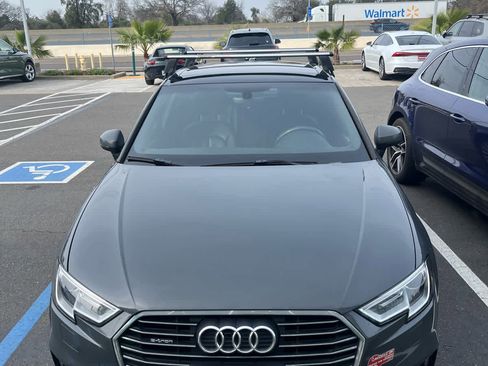 Used 2017 Audi A3 e-tron Premium image 2