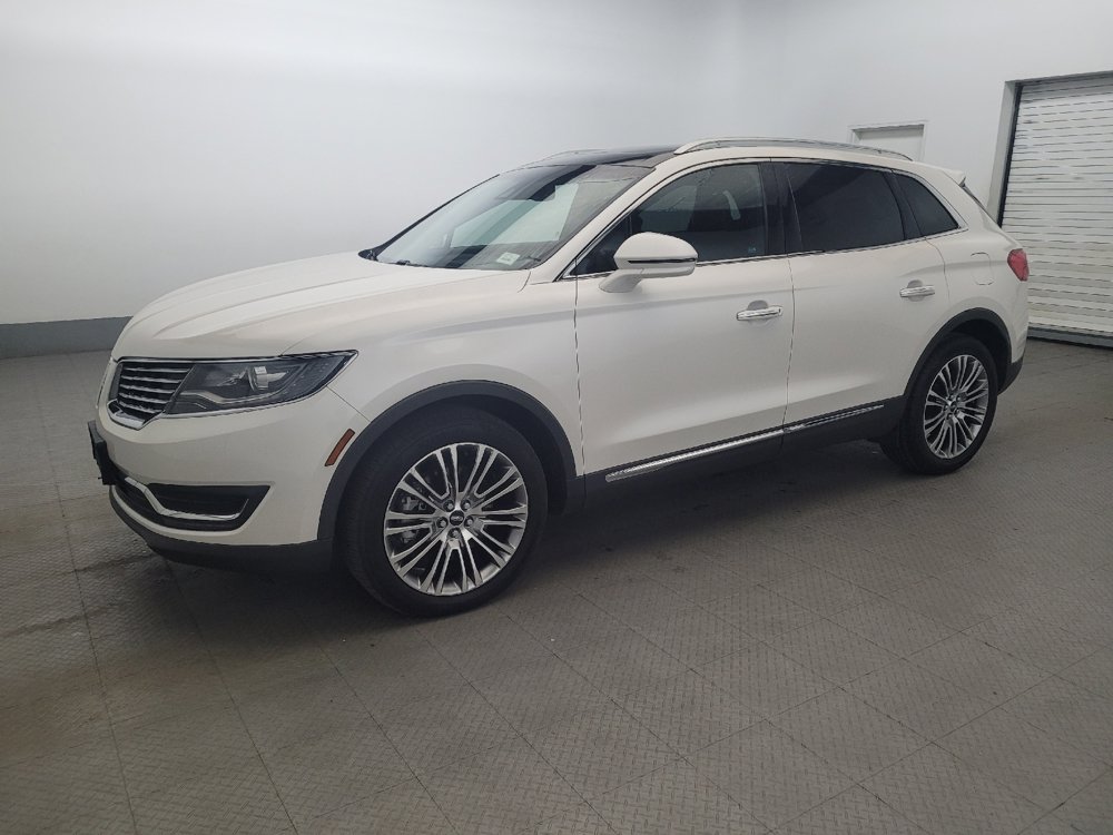 Used 2016 Lincoln MKX Reserve w/ Driver Assistance Package AWD/4WD image 2