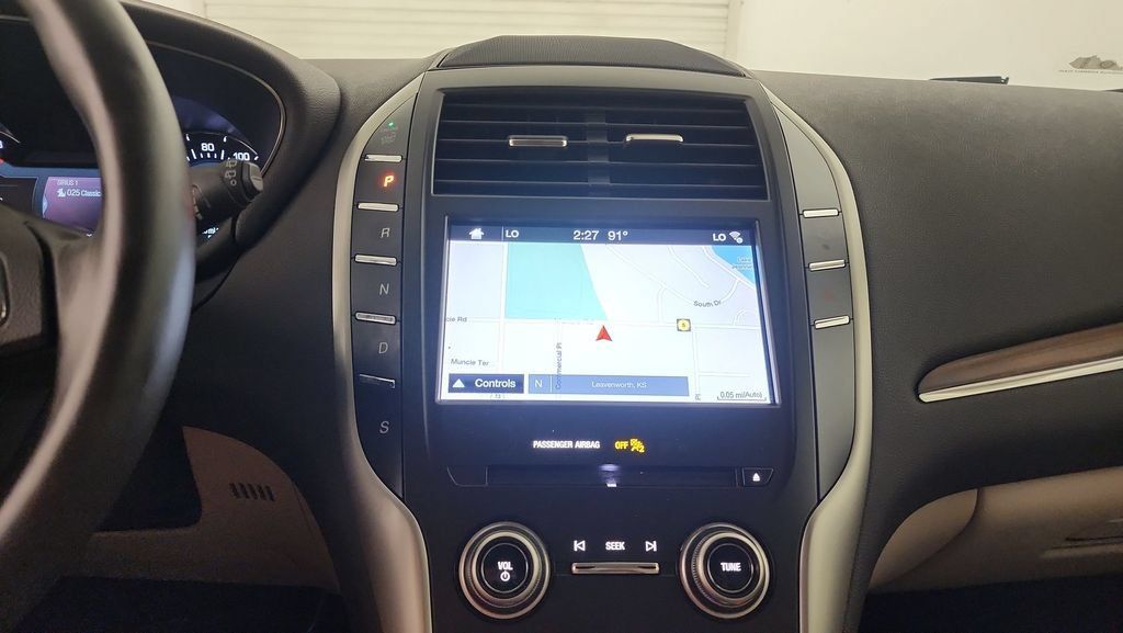 Used 2019 Lincoln MKC Select w/ Select Plus Package AWD/4WD image 23