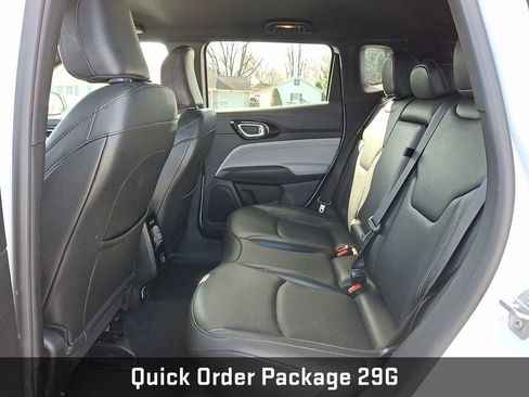 Used 2025 Jeep Compass Limited image 11