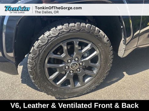 Used 2023 Toyota Tundra Platinum AWD/4WD image 12