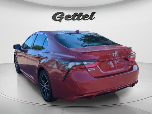 Used 2021 Toyota Camry SE FWD image 6