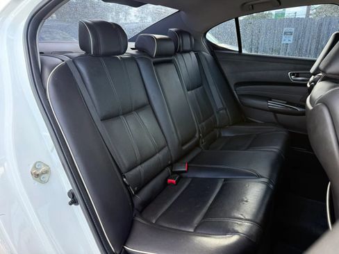 Used 2018 Acura TLX w/ Advance Package FWD image 10