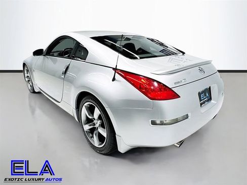 Used 2006 Nissan 350Z Enthusiast w/ (N93) Cargo Convenience Pkg image 31