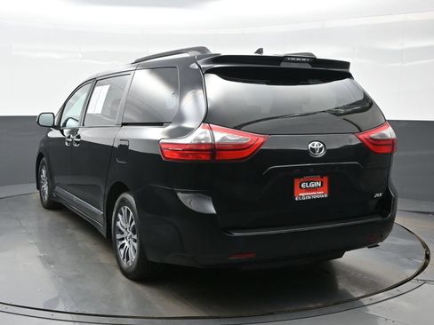 Used 2020 Toyota Sienna XLE FWD image 4