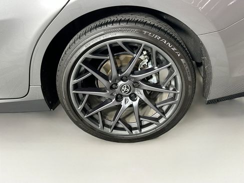 Used 2025 Toyota Camry XLE image 11