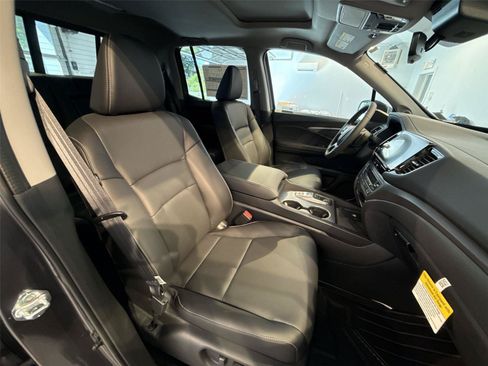 Used 2025 Honda Ridgeline RTL image 26
