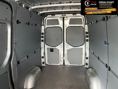 Used 2024 Mercedes-Benz Sprinter 2500 image 15