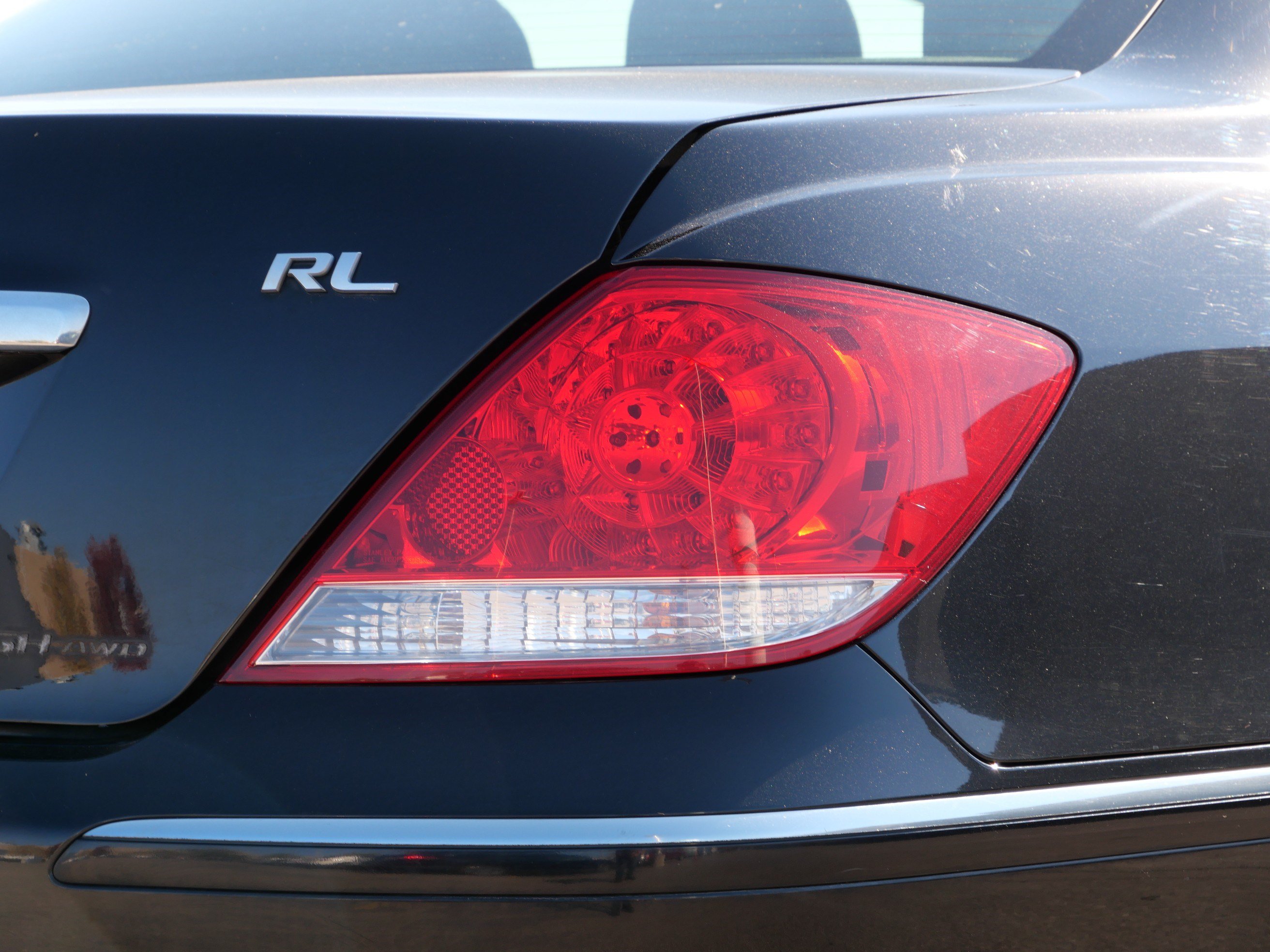 Used 2007 Acura RL w/ Technology Package AWD/4WD image 17