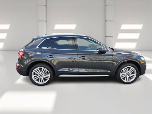 Used 2020 Audi Q5 2.0T Premium Plus image 3
