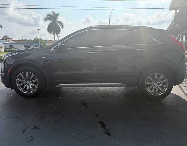 Used 2021 Cadillac XT4 Premium Luxury w/ Cold Weather Package AWD/4WD image 7