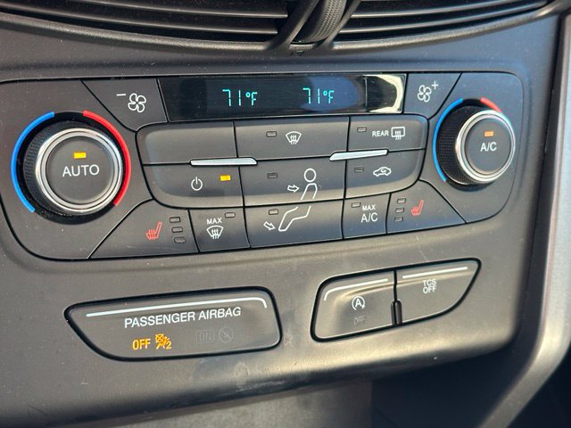 Used 2017 Ford Escape SE w/ Equipment Group 201A AWD/4WD image 29