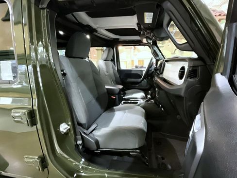 Used 2024 Jeep Wrangler Unlimited Sport AWD/4WD image 15