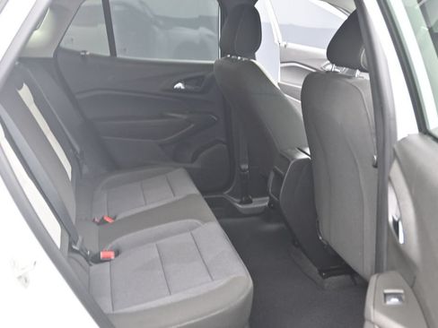 Certified 2025 Chevrolet Trax LS w/ LS Convenience Package FWD image 12