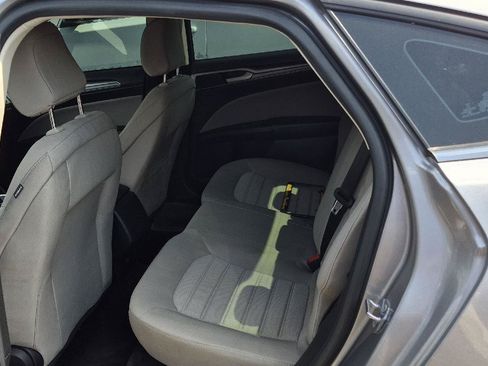 Used 2020 Ford Fusion S FWD image 7