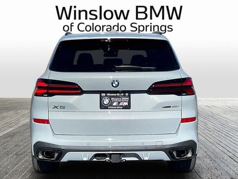 New 2026 BMW X5 xDrive40i w/ M Sport Package AWD/4WD image 4