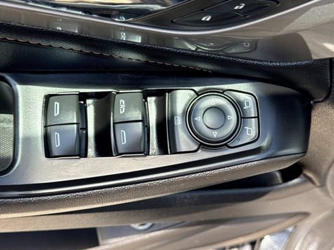Used 2019 Chevrolet Traverse LT AWD/4WD image 18