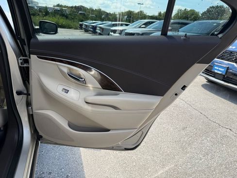 Used 2015 Buick LaCrosse Leather AWD/4WD image 18