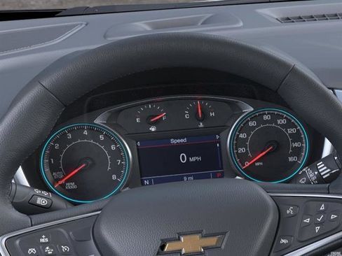 New 2024 Chevrolet Equinox LT image 42