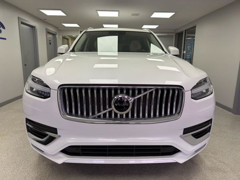 Used 2022 Volvo XC90 T8 Inscription Expression AWD/4WD image 6