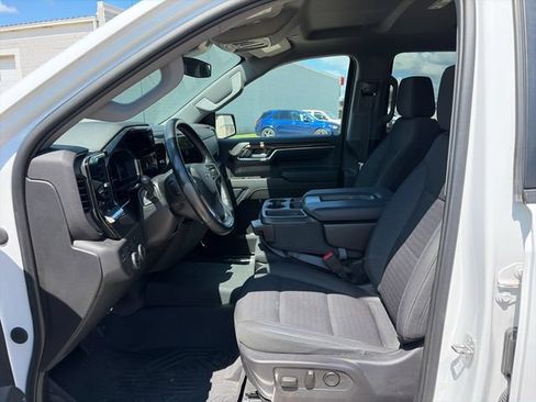 Used 2023 Chevrolet Silverado 1500 RST AWD/4WD image 10