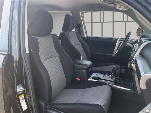Used 2016 Toyota 4Runner SR5 RWD image 26