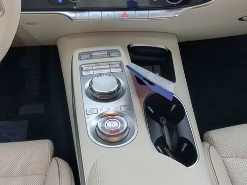 Used 2025 Genesis Electrified GV70 w/ Prestige Package AWD/4WD image 18