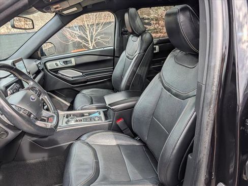 Used 2020 Ford Explorer ST w/ Premium Technology Package image 25