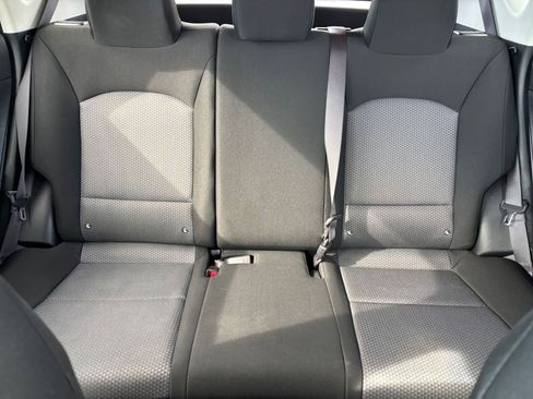 Used 2025 Kia Soul LX w/ LX Technology Package FWD image 36