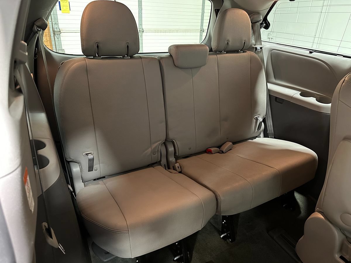 Used 2017 Toyota Sienna XLE w/ Protection Package AWD/4WD image 12