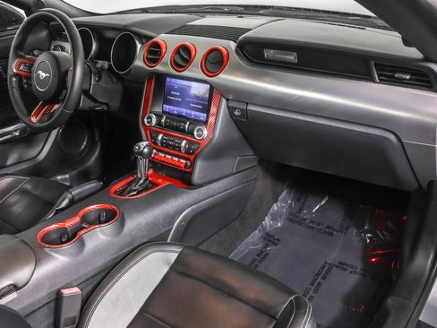 Used 2022 Ford Mustang Premium RWD image 39